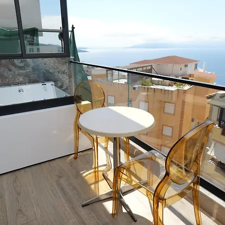 Luxury Seaview With Private Jacuzzi & Sauna Saranda