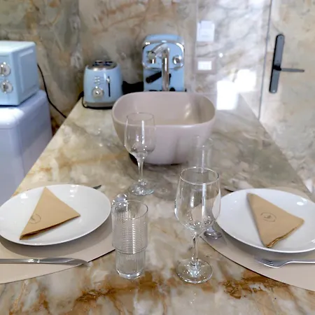Luxury Seaview With Private Jacuzzi & Sauna Apartman *