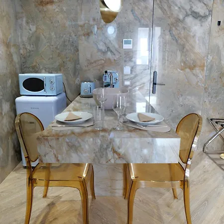 Luxury Seaview With Private Jacuzzi & Sauna Apartament Saranda