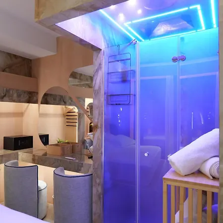 Apartament Luxury Seaview With Private Jacuzzi & Sauna *