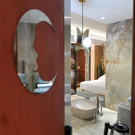 Luxury Seaview With Private Jacuzzi & Sauna Apartman Saranda