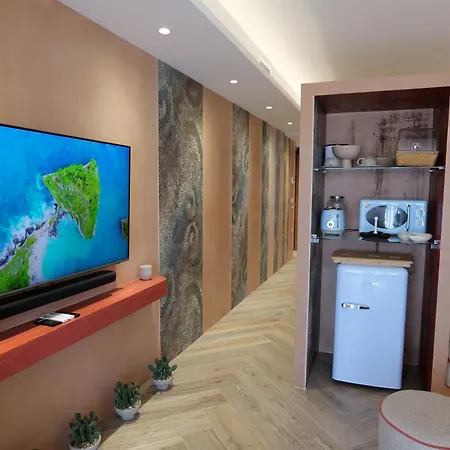 Apartament Luxury Seaview With Private Jacuzzi & Sauna *