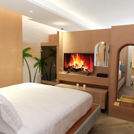 Luxury Seaview With Private Jacuzzi & Sauna Apartament