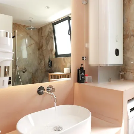 Luxury Seaview With Private Jacuzzi & Sauna