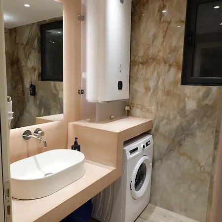 Luxury Seaview With Private Jacuzzi & Sauna Saranda
